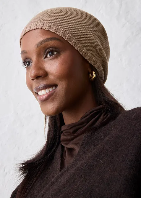 Finstrikket lue med merinoull, bonprix