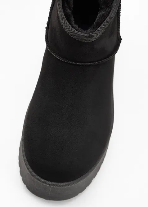 Platåboots fra Mustang, Mustang