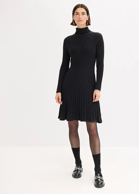 Strikkekjole med rullekrage, bonprix