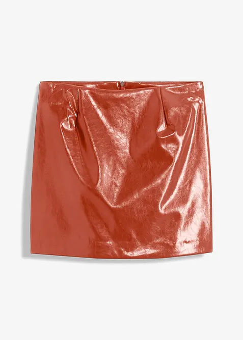 Kort skjørt i imitert skinn, bonprix