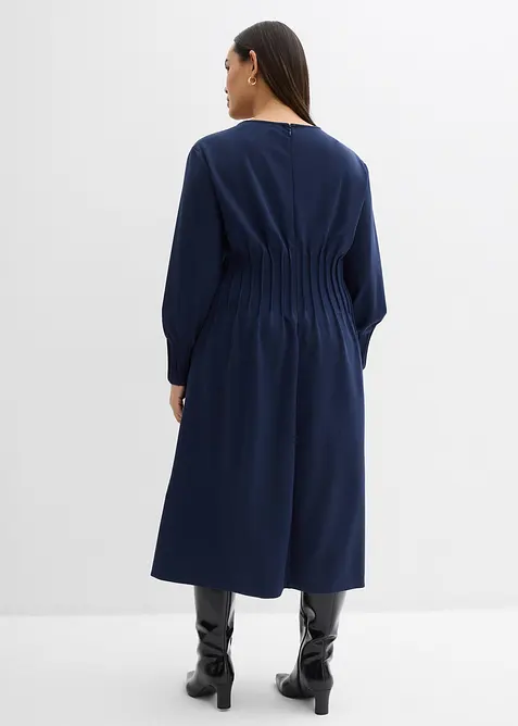 Behagelig kjole i viskosemiks med fine folder, bonprix