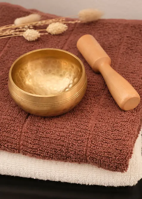 Pyntegjenstand klangsk&aring;l med trepinne, bonprix