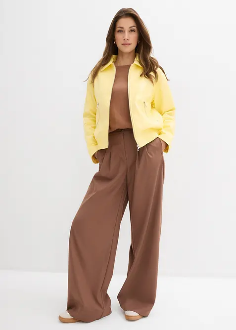 Kort jakke i imitert skinn, bonprix