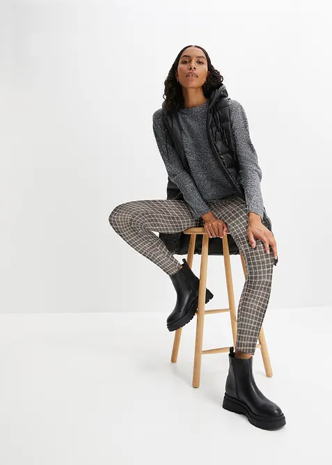 Strikket genser i melert garn med rund hals, bonprix