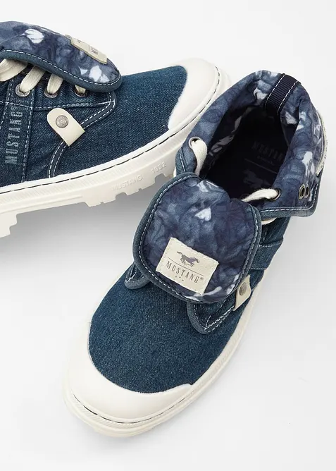 Ankelh&oslash;ye sneakers i bomullskanvas fra Mustang, Mustang