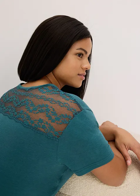 Pyjamas med viskose og blonde, bonprix