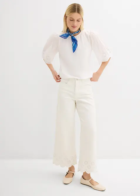 Topp med hullbroderier, bonprix