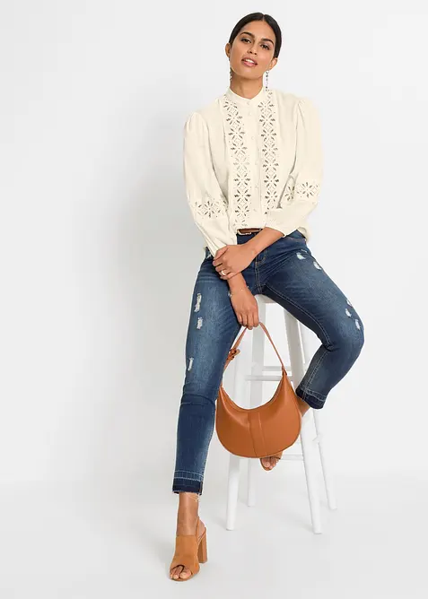 Bluse i myk viskosemiks med blonder, bonprix