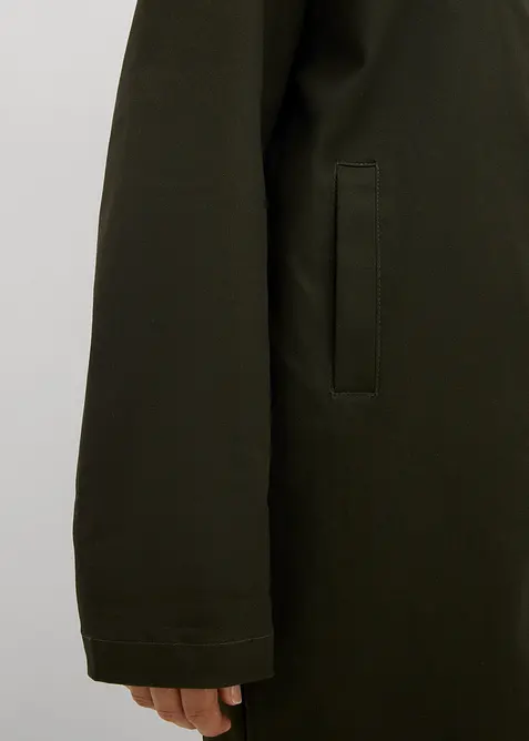 Trenchcoat i vannavvisende materiale, bonprix