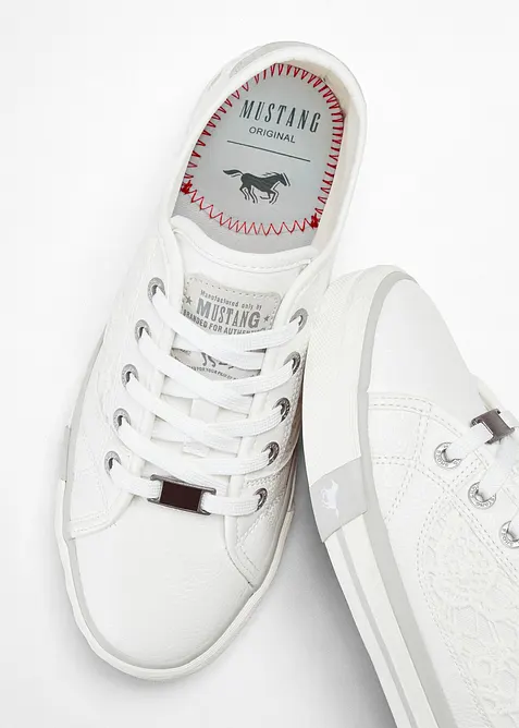 Sneakers med blonder fra Mustang, Mustang