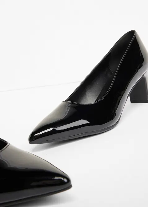 Pumps i lakkmateriale, bonprix