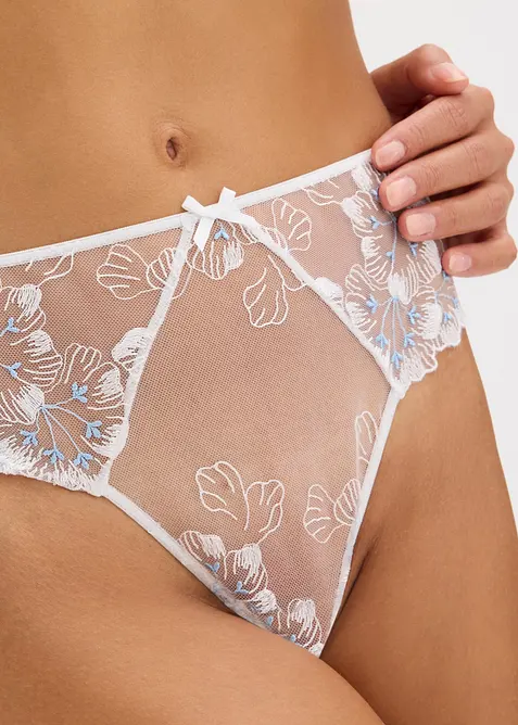 Brazilian-truse med nydelig broderi, bonprix