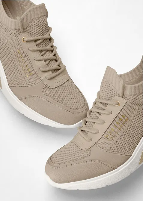 Kilesneakers fra Mustang, Mustang