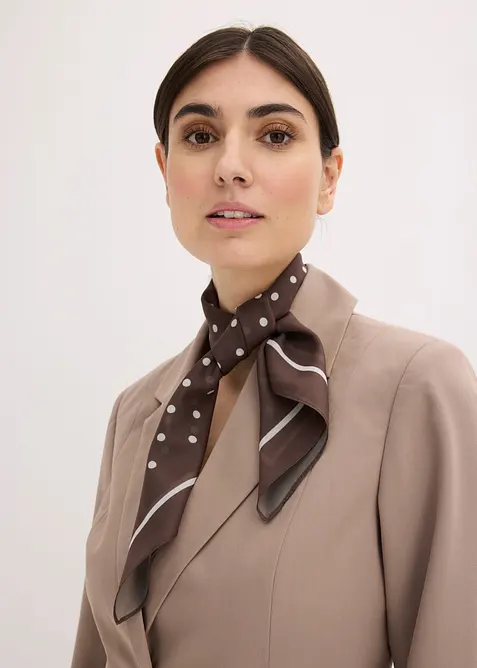 Prikkete halst&oslash;rkle, bonprix