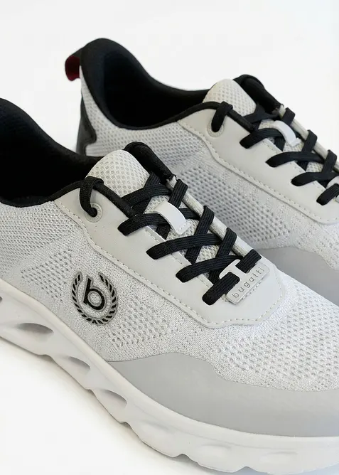 Sneakers fra Bugatti med lett s&aring;le, Bugatti