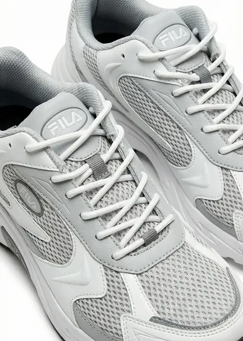 Chunky sneakers med lett s&aring;le fra Fila, FILA