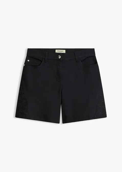 Shorts med hullbroderier, bonprix
