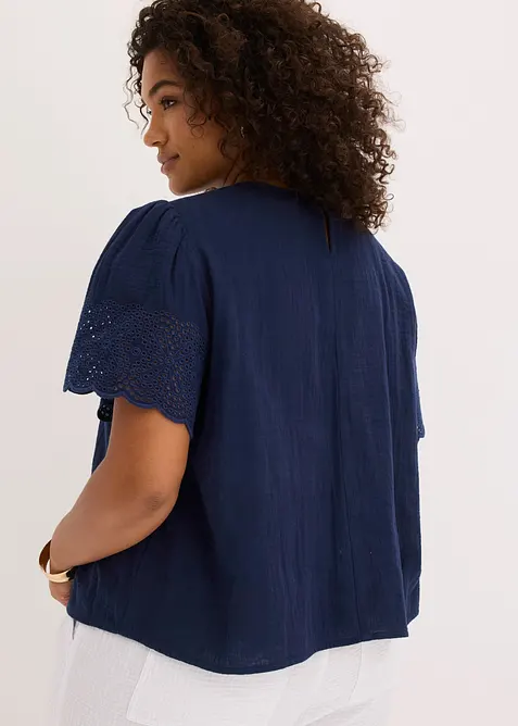 Kortermet bluse av luftig musselin, bonprix