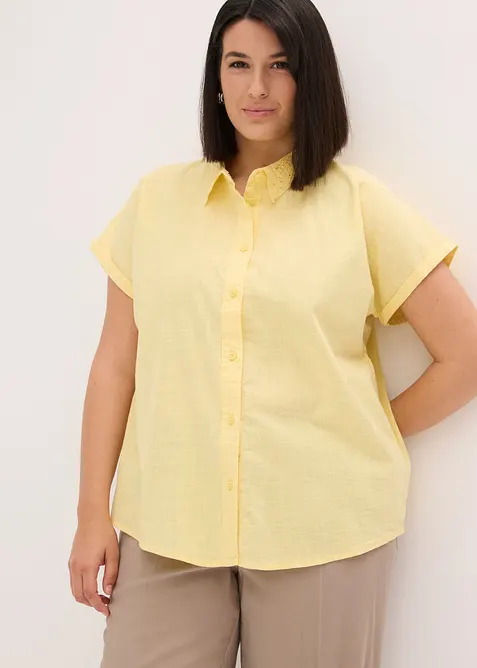 Bomullsbluse med hullbroderi, bonprix
