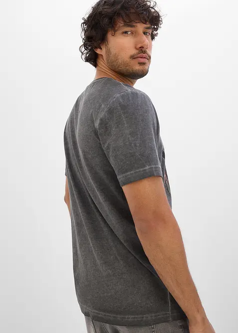 T-skjorte i 100% &oslash;kologisk bomull og vasket look, bonprix