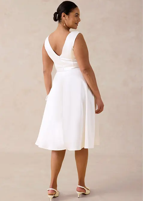 Etuikjole i blank sateng, bonprix