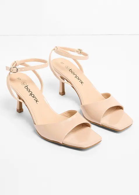 Sandaler med remmer i lakkstil, bonprix