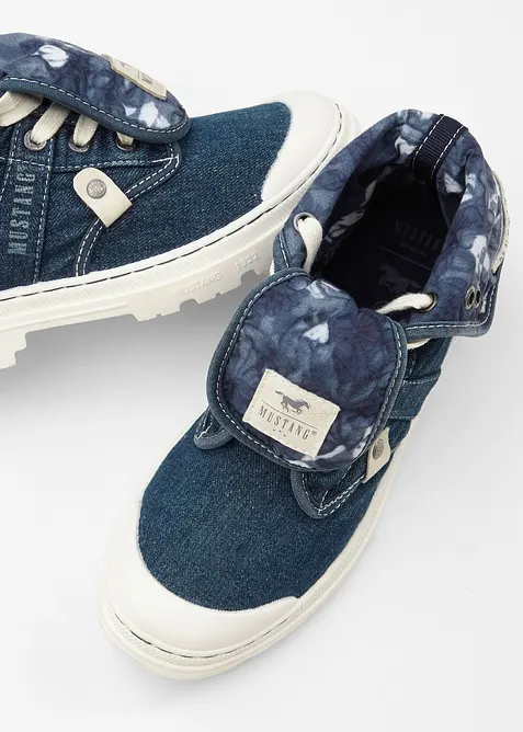 Ankelh&oslash;ye sneakers i bomullskanvas fra Mustang, Mustang