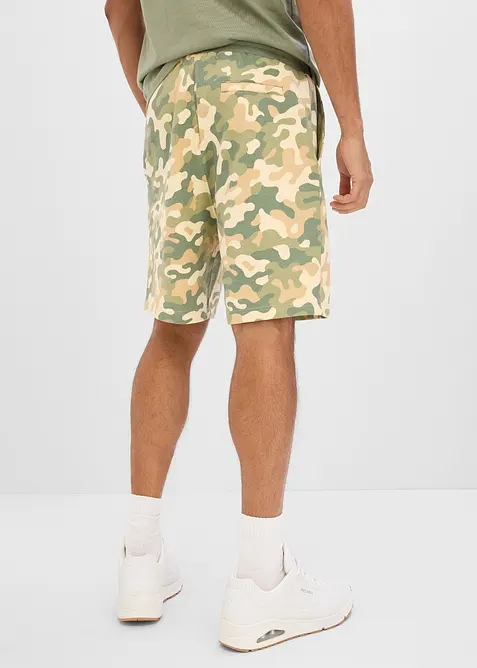 Sweatshorts av 100% &oslash;kologisk bomull, Loose Fit, bonprix