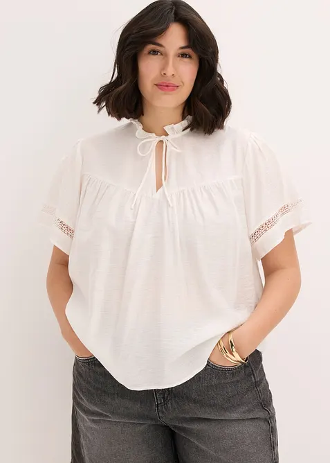 Kortermet bluse med innfelte blonder, bonprix