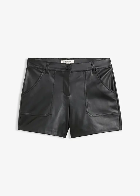 Kort shorts i imitert skinn, bonprix