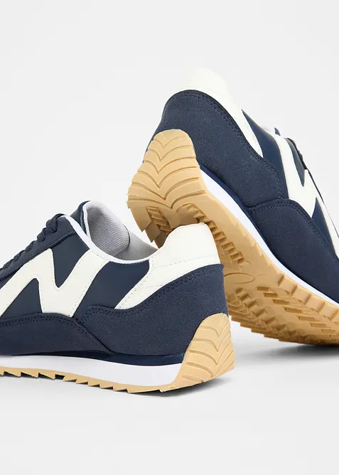 Sneakers med profilert s&aring;le, bonprix