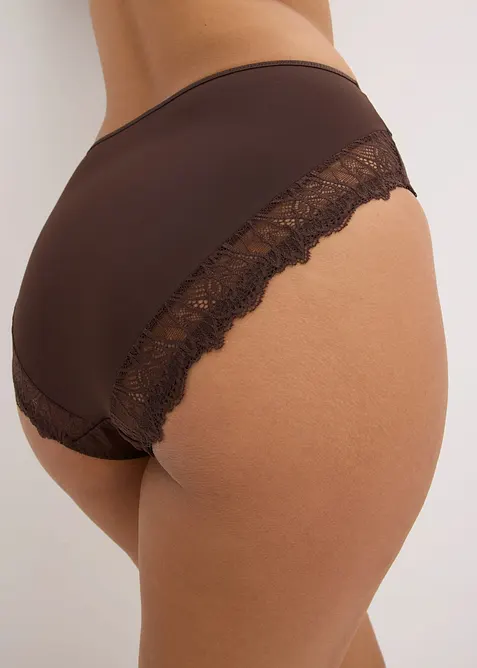 Truse med h&oslash;y midje og nydelige blonder, bonprix