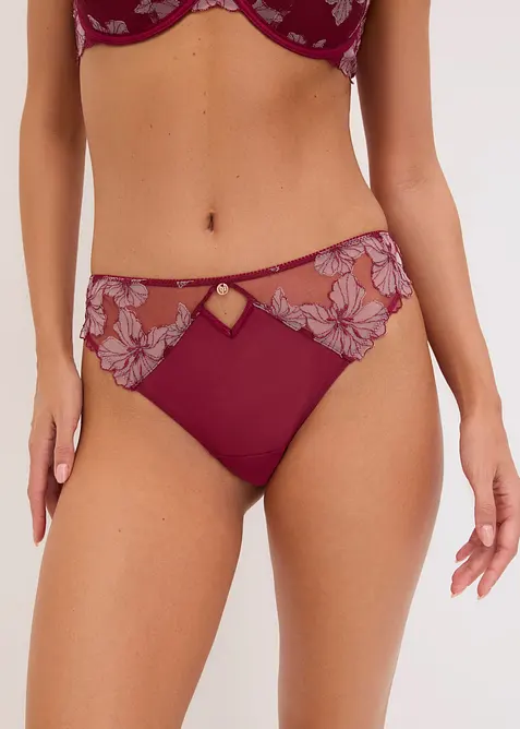 Stringtruse med nydelig broderi, bonprix