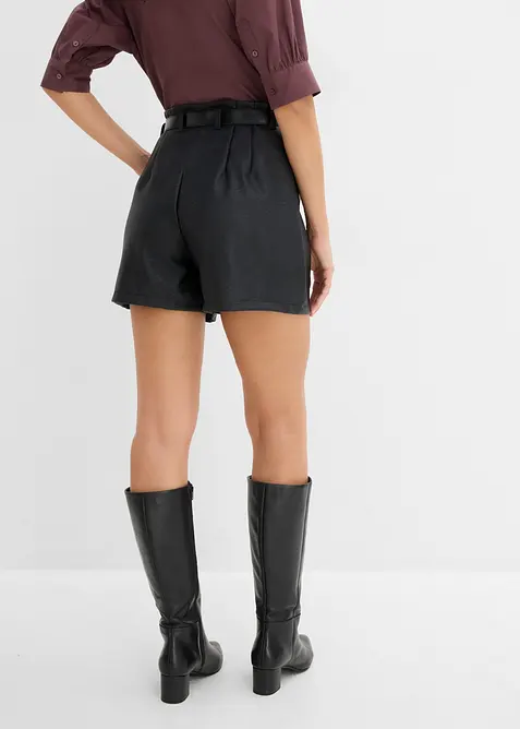 Shorts i imitert skinn med belte, bonprix