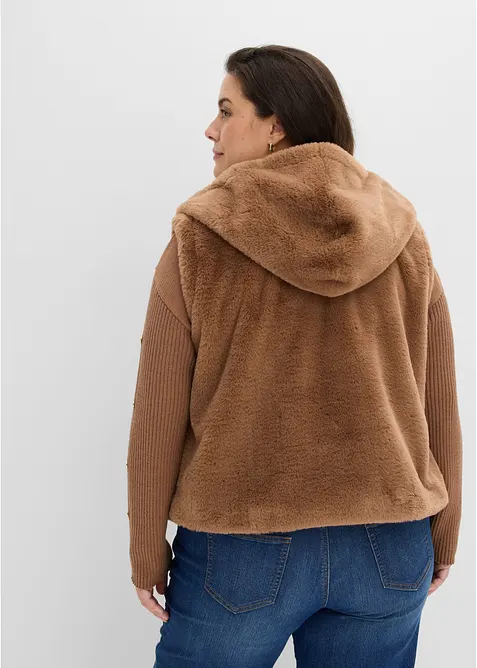 Fuskepelsvest med stikklommer, bonprix