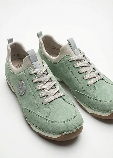 Komfortable sneakers med polstret inners&aring;le fra Rieker, Rieker