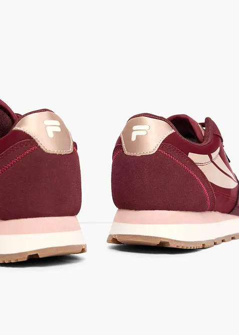 Sneakers med meshinnfelling fra Fila, FILA