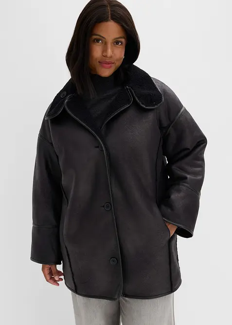 Oversized jakke i imitert lammeskinn, bonprix