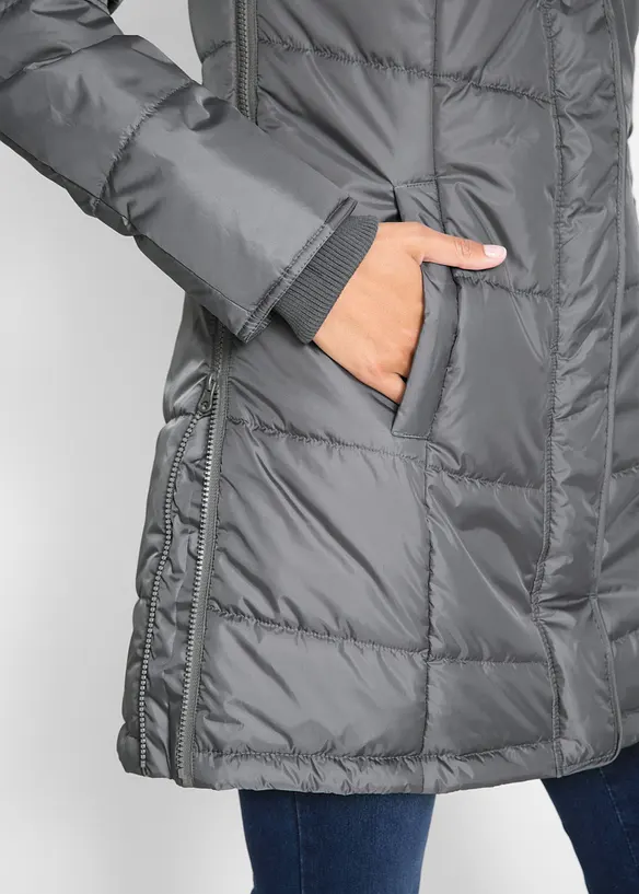 Lang, vattert jakke med krage og hette, bonprix