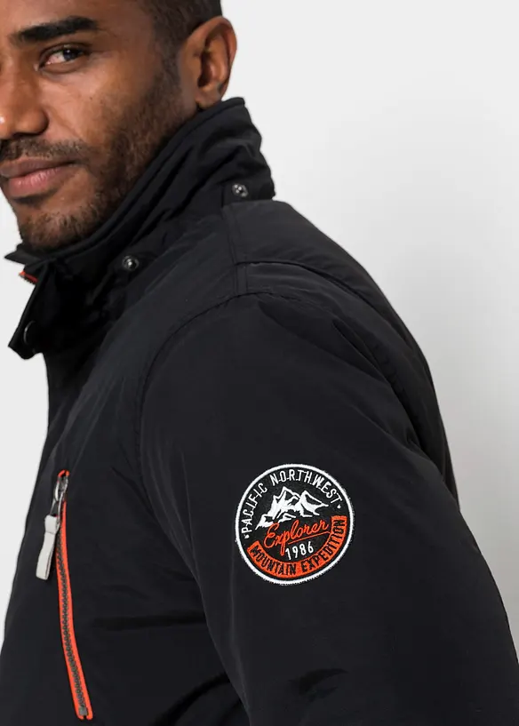 Vinterjakke med avtagbar hette, vannavvisende, bonprix