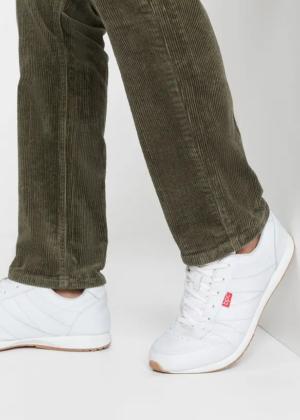 Slim Fit-kordfløyelsbukse med stretch og komfortsnitt, bonprix