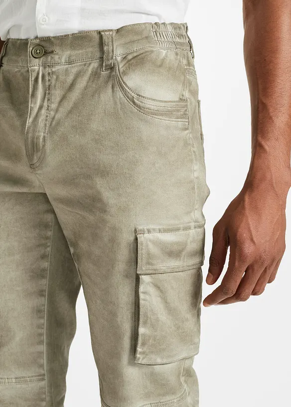 Lang cargo-bermudashorts med stretch og komfortsnitt, Regular Fit, bonprix