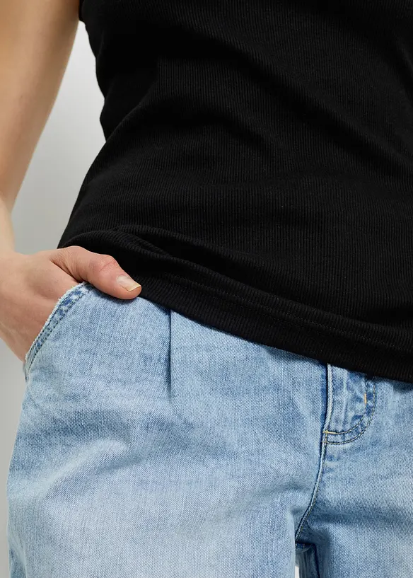 Ribbet topp med blondekant, bonprix