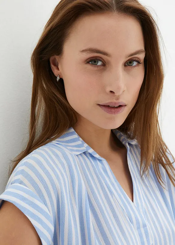 Kortermet bluse i lett viskose, bonprix