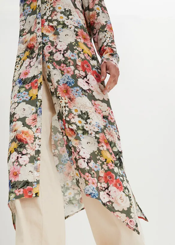 Lang bluse i lett viskose, bonprix