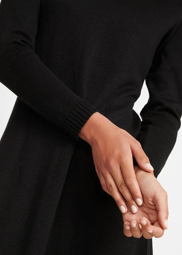 Strikkekjole i utsvingt modell, bonprix