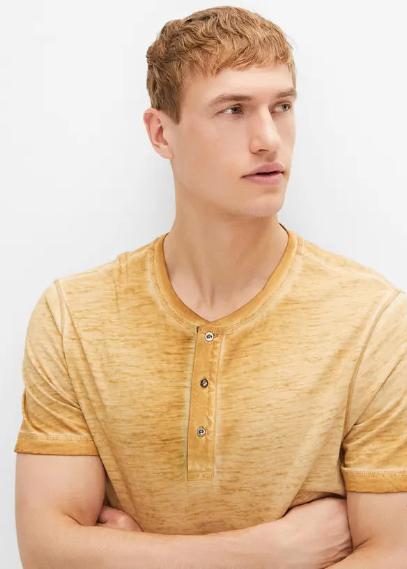 Kortermet bestefartr&oslash;ye i 100% &oslash;kologisk bomull i vasket look, bonprix