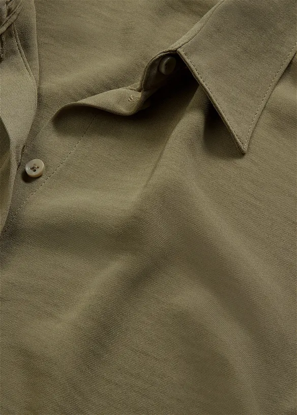 Bluse med korte ermer og resirkulert polyester, bonprix