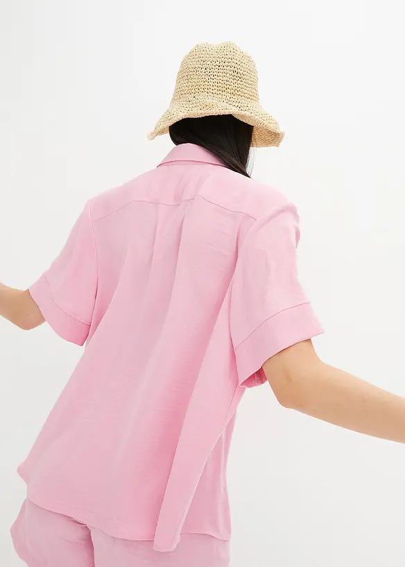 Kortermet bluse med brystlomme, bonprix