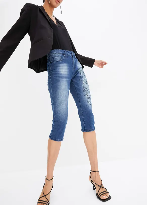 Capri-jeans med sommerfuglprint, bonprix